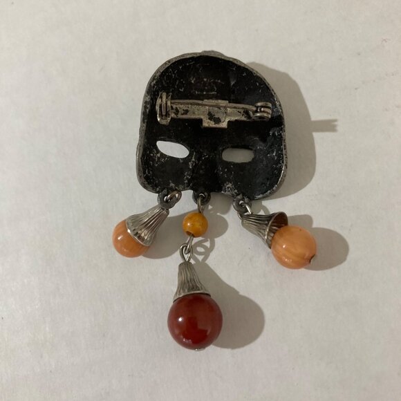 Vintage Tribal Mask Brooch With Orange And Amber Colored Beads - Picture 2 of 3